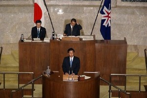 �{��c�ŏ��̈�ʎ���I